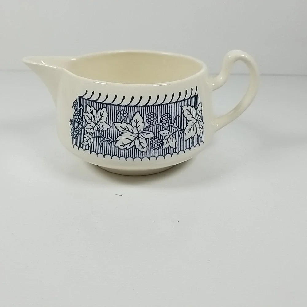 Vintage Homer Laughlin Shakespeare Country Creamer Blue And White Berry Pattern